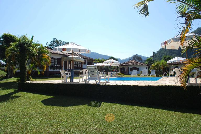 Pousada Vale Do Ermitão - B&B Penedo