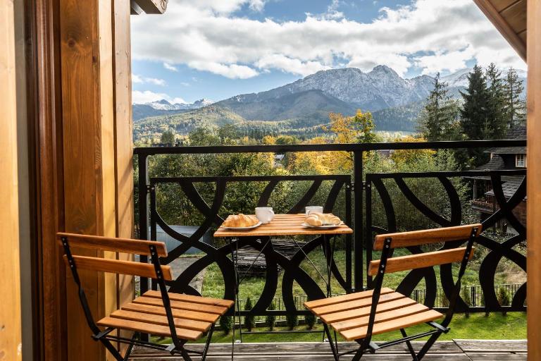 MOUNTAIN BASE Apartament Bellissimo - B&B Zakopane