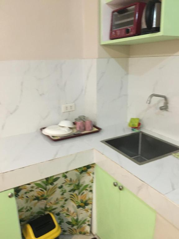 AGB Anchorage Inn, studio room - 2 single beds - B&B Manila