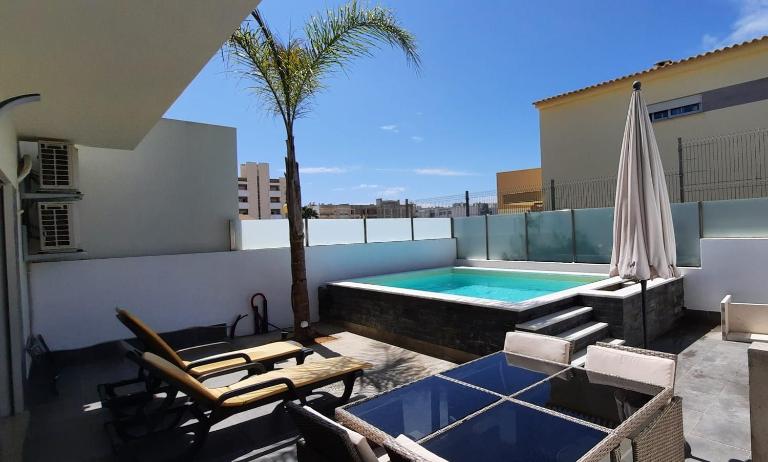 Lovely Home, WIFI, Jardim - Chambres d'hôtes Armação de Pêra