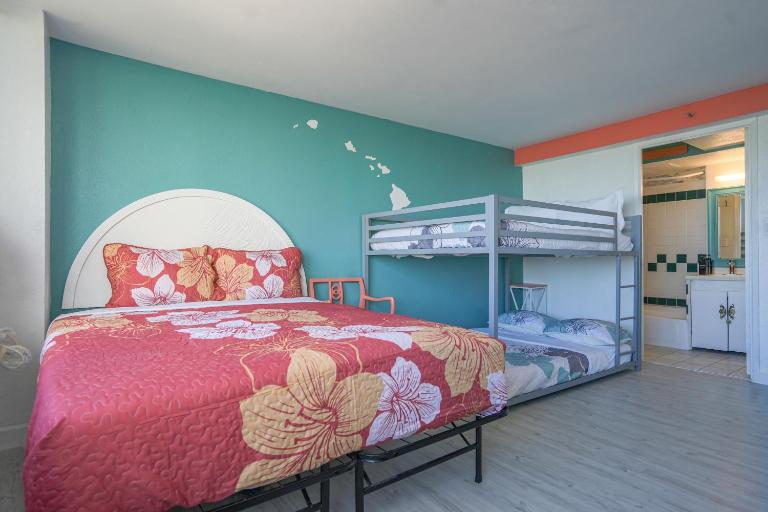 Diamond, Ocean, and Canal view Affordable Family House7person - B&B Honolulu