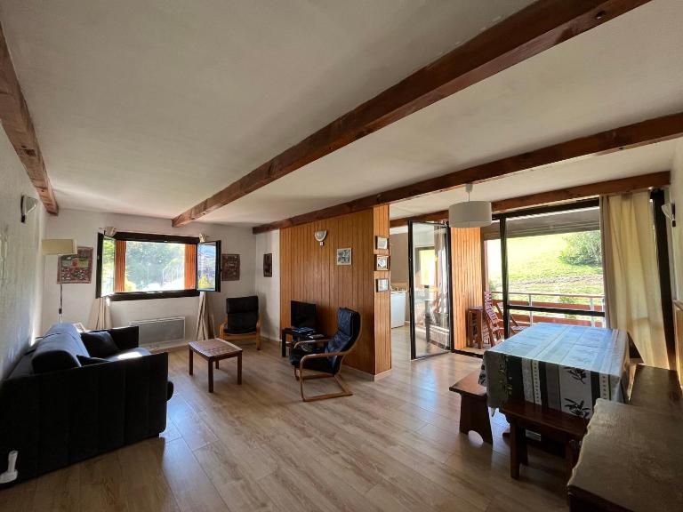 T2 spacieux face aux pistes - 6 pers, Sud, Confort - FR-1-165A-103 - B&B Enchastrayes