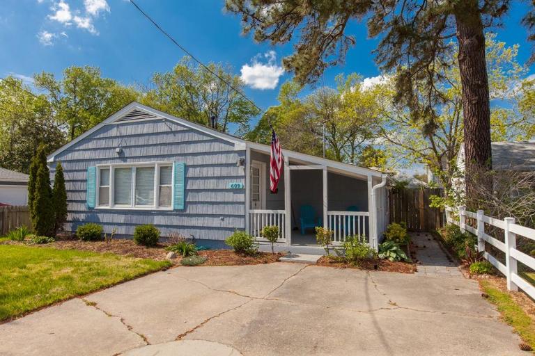 Endless Summer - Resort Area - Vibe District VB - B&B Virginia Beach