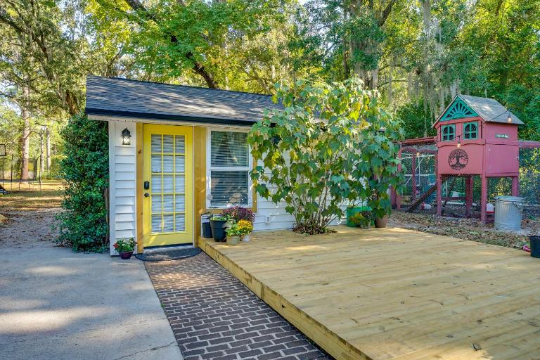 Wilmington Area Studio ~ 4 Mi to Downtown! - Bed and Breakfast Leland