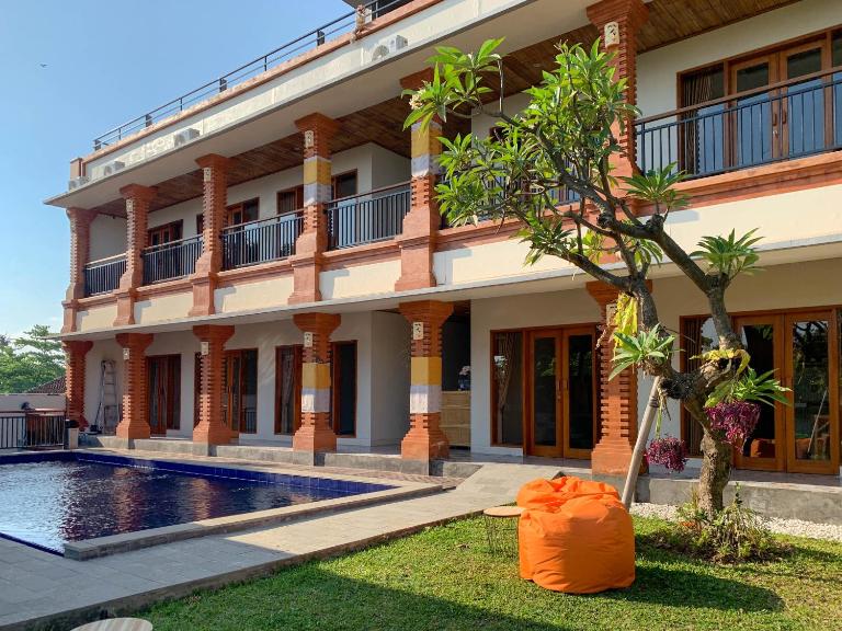 Candra Loka Studio & Apartment by The Loka - B&B Kerobokan