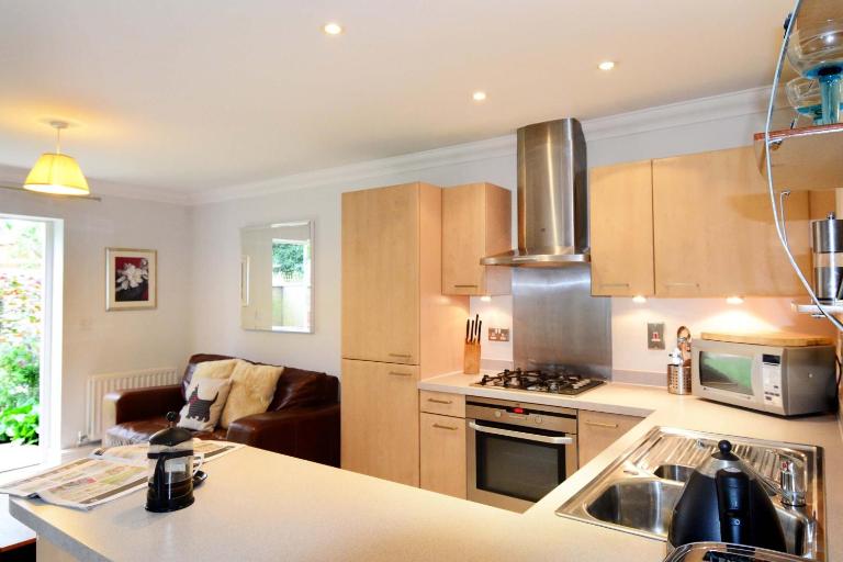 Elizabeth Jennings Way - Bed and Breakfast Oxford