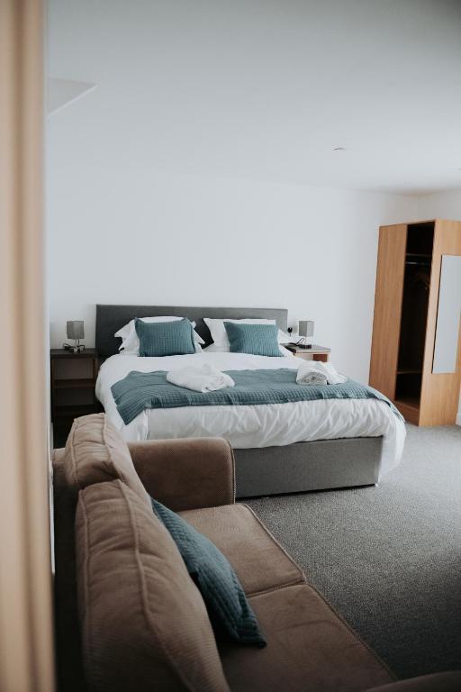 The Fox and Hounds - B&B Bancyfelin
