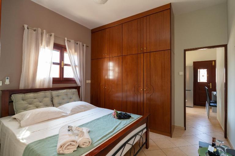 Happinest Private Apartment - B&B Kálymnos