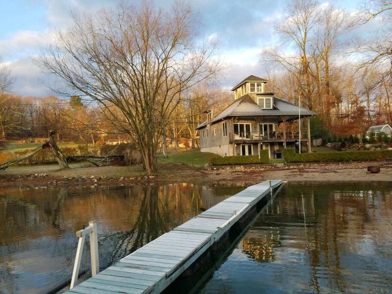Waterfront Home on Bantam Lake with Private Beach - B&B Morris