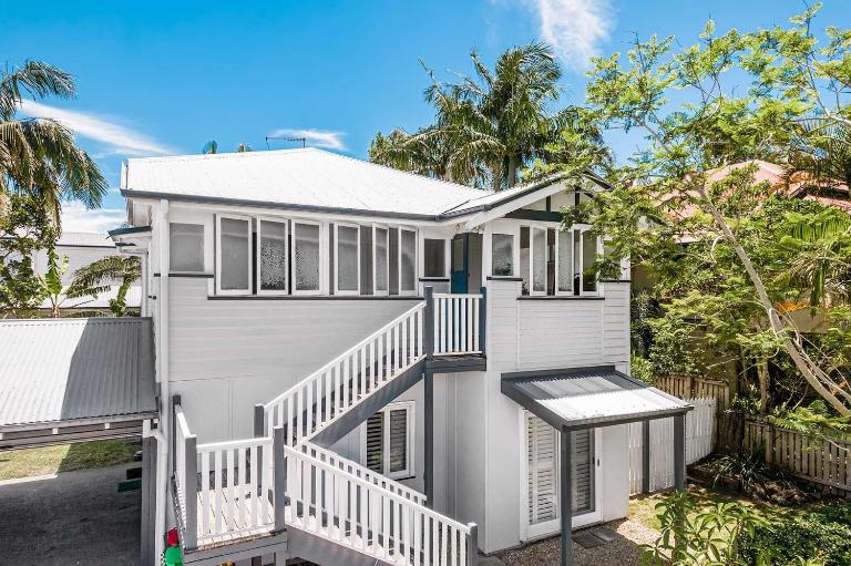 Cape Cottage - 5 bed charming cottage close to everything - B&B Byron Bay