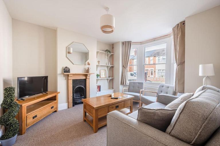 Newly Refurbished Three Bed House at Ipswich with Free Parking - B&B Ipswich