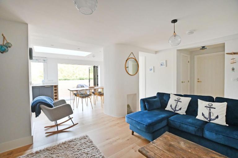 The Old Cottage Bakery - B&B Lyme Regis
