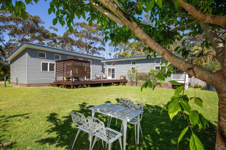 The Cabin - Waterfront with Fireplace - 5 mins to the Bay - B&B Callala Bay