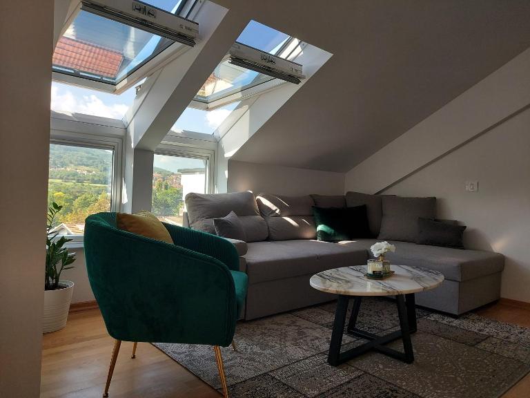 Iris apartman - Chambres d'hôtes Aranđelovac