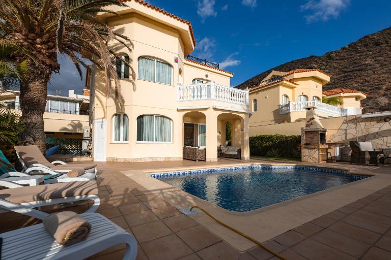 Villa Faya On The First Ocean Line With New Heated Pool - B&B Los Cristianos