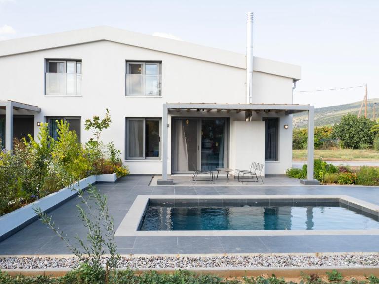 Sea breeze suites Mistral 4 per with private pool - Ferienwohnung Kándia