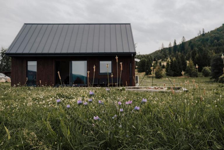 Folwark Soblówka - Domek AGAT z sauną i widokiem na góry - B&B Soblówka