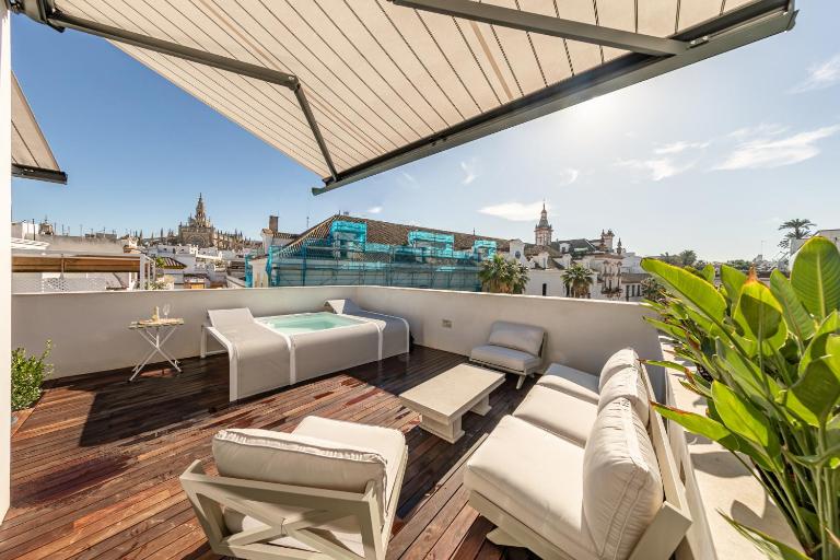 Green-Apartments Reales Atarazanas Suites - B&B Sevilla