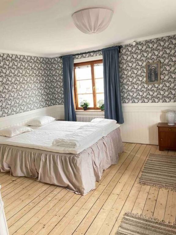 MoraTelegrafen in central Mora - B&B Mora