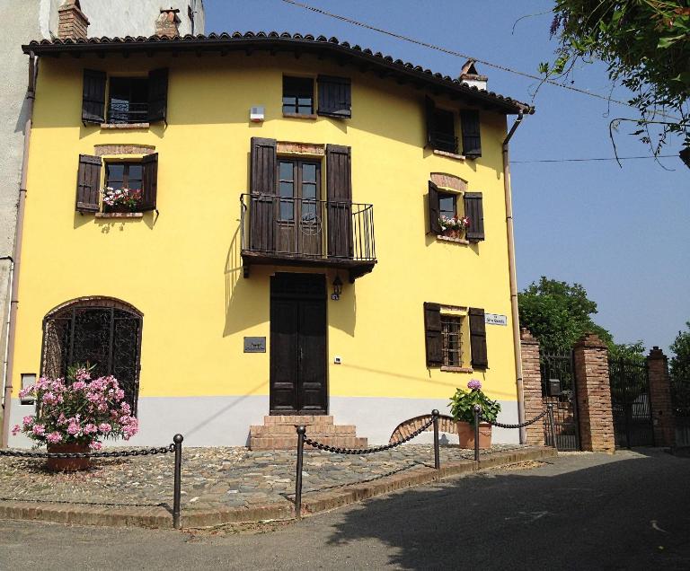 Altes Backhaus in Maranzana - B&B Mombaruzzo