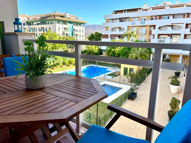 Spacious, comfortable and close to the beach - B&B Torre del Mar