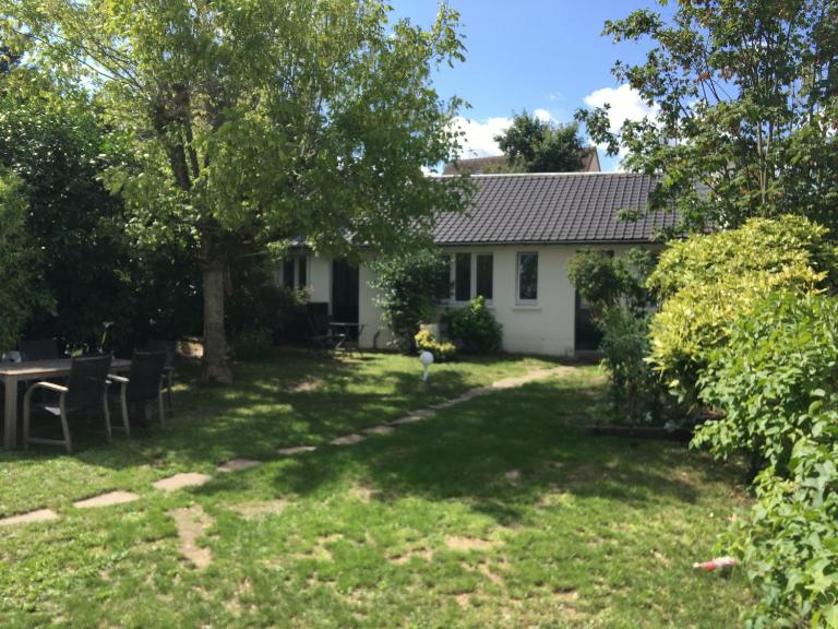 Au Tour Des Bois - B&B Le Vésinet