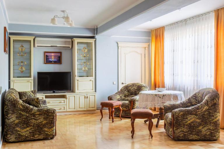 Downtown Big Apartment (100m2) - Chambres d'hôtes Tachkent