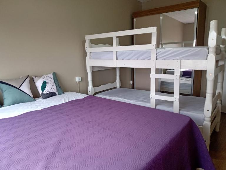 Aproveite a praia! Ap aconchegante! - B&B Capão da Canoa