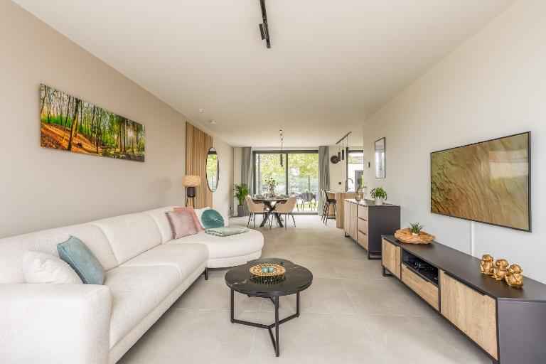 NIEUW - De Grenspaal WEST 6P 5 min Maastricht - Sauna - Laadpaal - Chambres d'hôtes Riemst