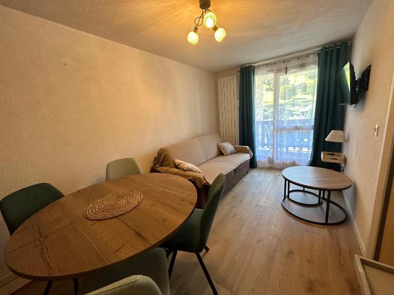 Appartement rénové au centre dArêches - B&B Beaufort