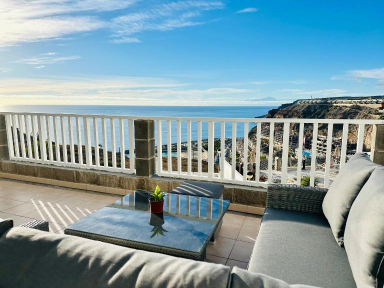 AMADORES BEACH VIEW APARTMENT - Bed and Breakfast Amadores
