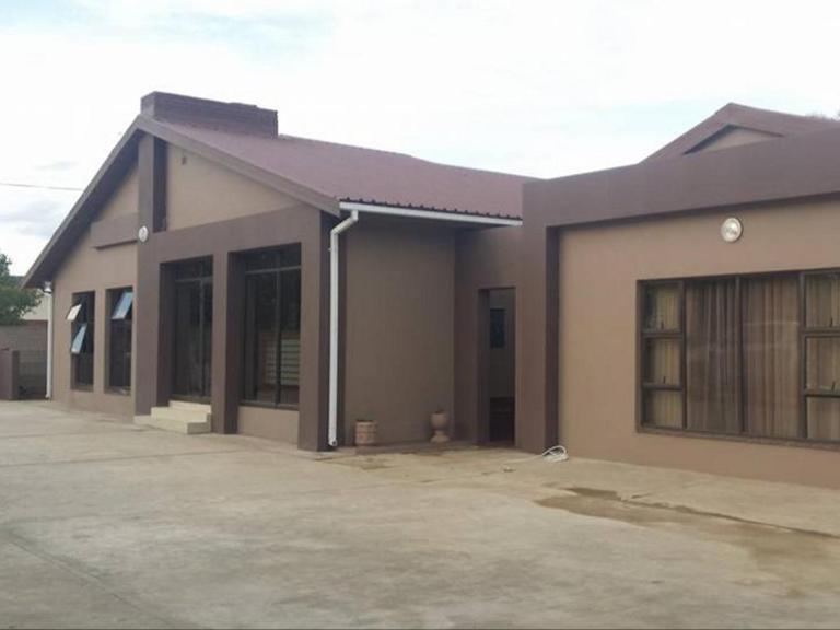 Emangweni Guest House - B&B Vryheid
