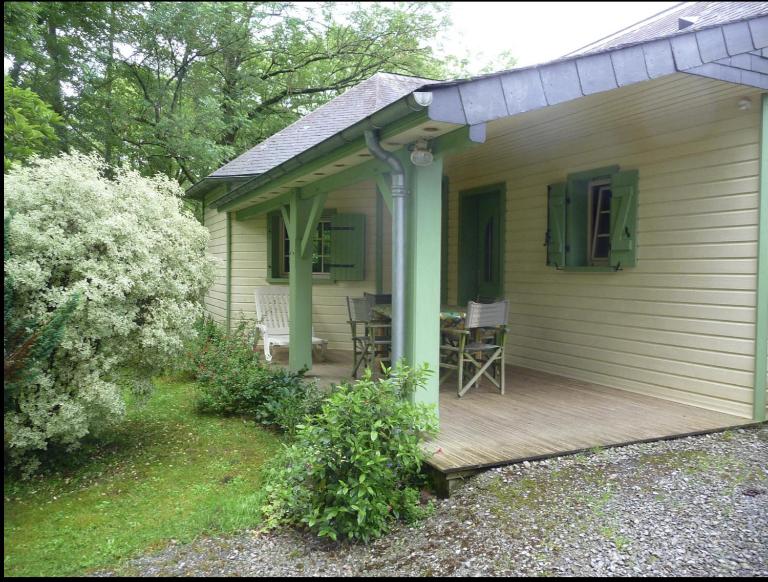 Chalet Tulasi, douceur et sérénité à Eysus - B&B Eysus