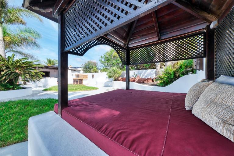 Villa Picasso - Private Pool, BBQ and Air-Con By Lanzarote Vacation Homes - Ferienwohnung Playa Blanca