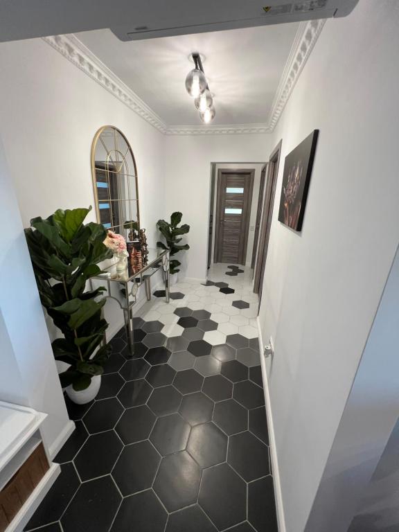 LNB ApartHotel Tomis - B&B Constanța