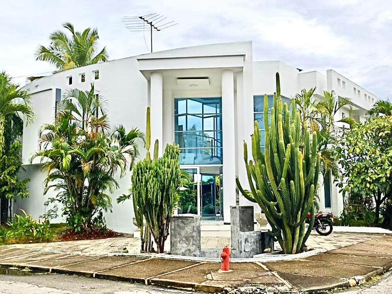 Bella y confortable casa - Condominio El Peñón - 6 Hab - Ferienwohnung Girardot