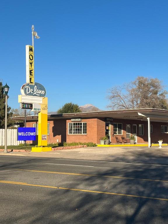 DeLano Motel & RV Park - Beaver, UT Near I-15 Bryce Canyon, Zion - B&B Beaver