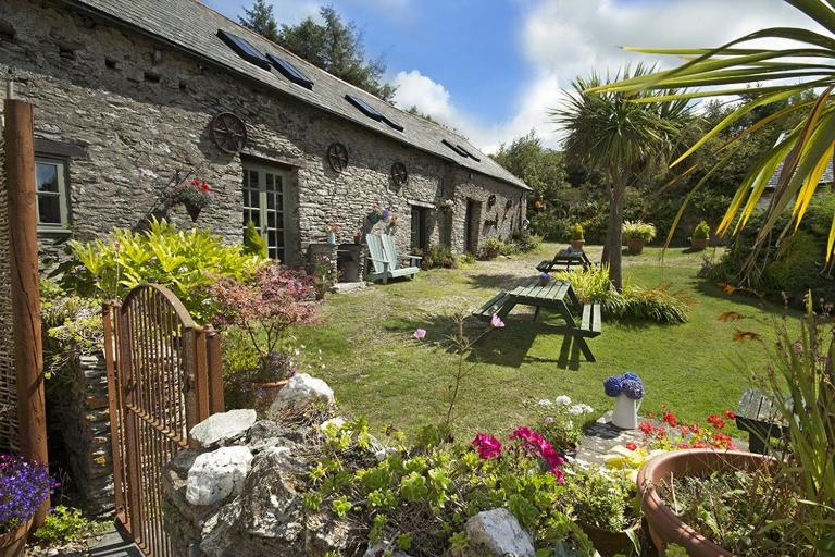 Dolly's Barn at Higher Mullacott - B&B Ilfracombe