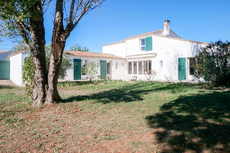 Grande maison pour 7 à 400m de la plage - B&B Sainte-Marie-de-Ré