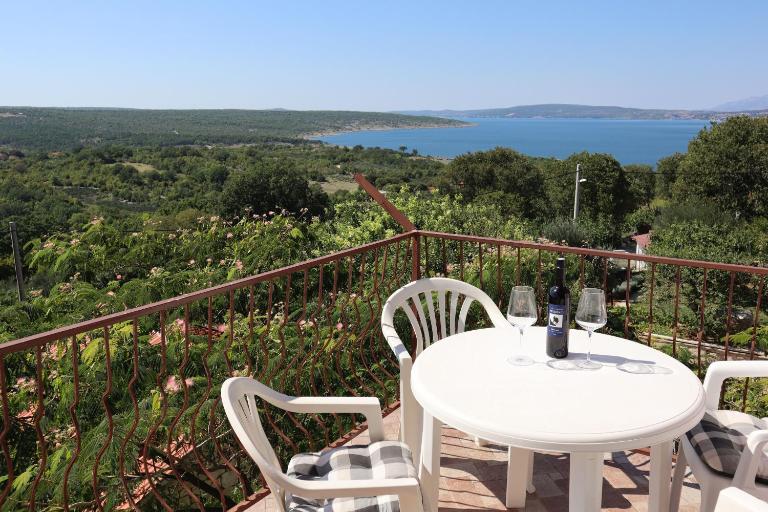 Apartman Denona - Bed and Breakfast Bašić
