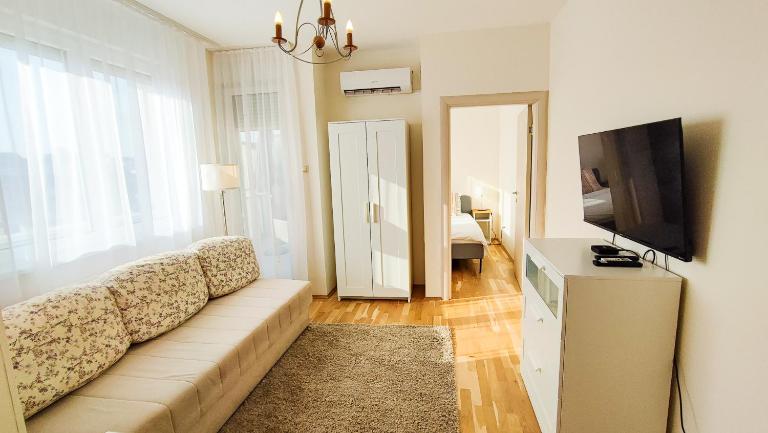 FilinHome Papa 6 - Ferienwohnung Novi Sad