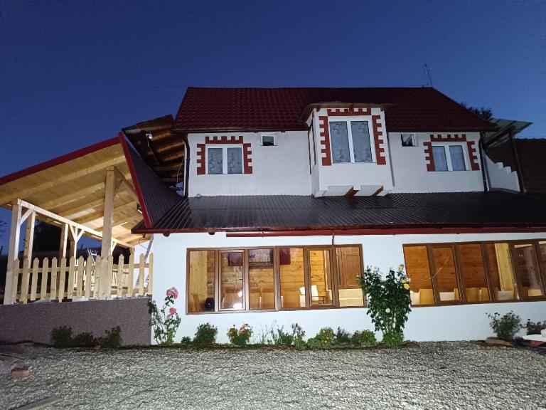 Cabana Ianoșiga - Chambres d'hôtes Teregova