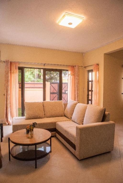 Private home in Flic en Flac - quiet location - Bed and Breakfast Flic en Flac