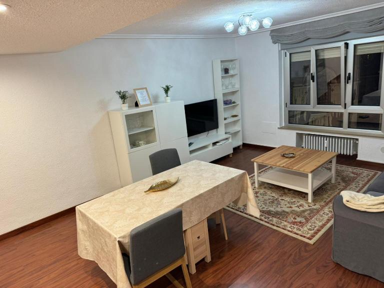 Piso nuevo Centro Doctor Casal - Ferienwohnung Oviedo