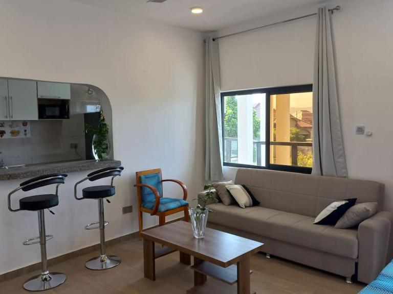 Modern, fully equipped 1-bed Apt - Ferienwohnung Oyibi