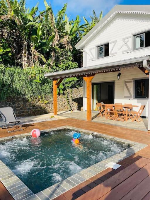 Austral House-chalet sud sauvage - B&B Saint-Joseph