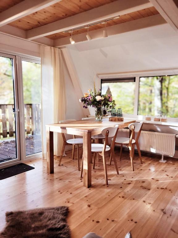 A Wood Lodge - zwembad - relax - natuur - B&B Durbuy