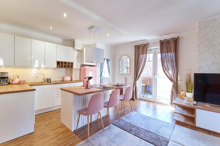 LAGUNA 22 Apartament Różowy - B&B Polanica-Zdrój