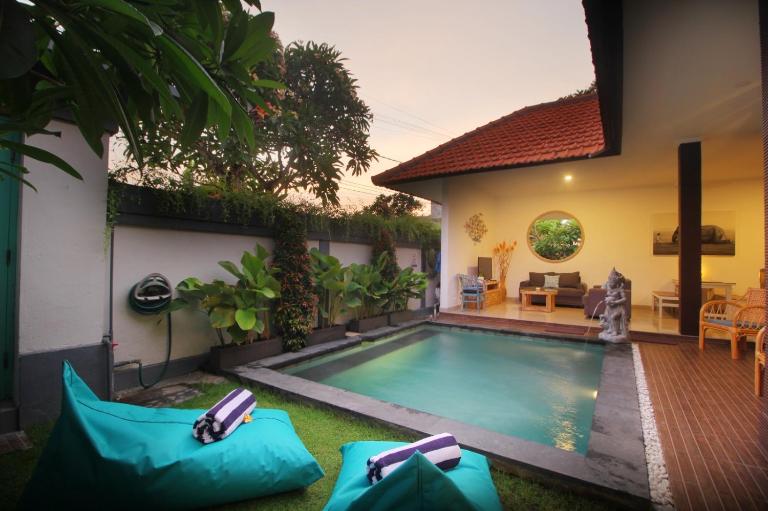 Villa Lotus Flower Sanur Bali - B&B Kelurahan Sanur