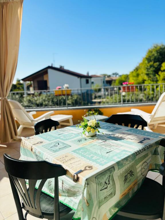 Terrazza baciata dal sole - Chambres d'hôtes Lazise